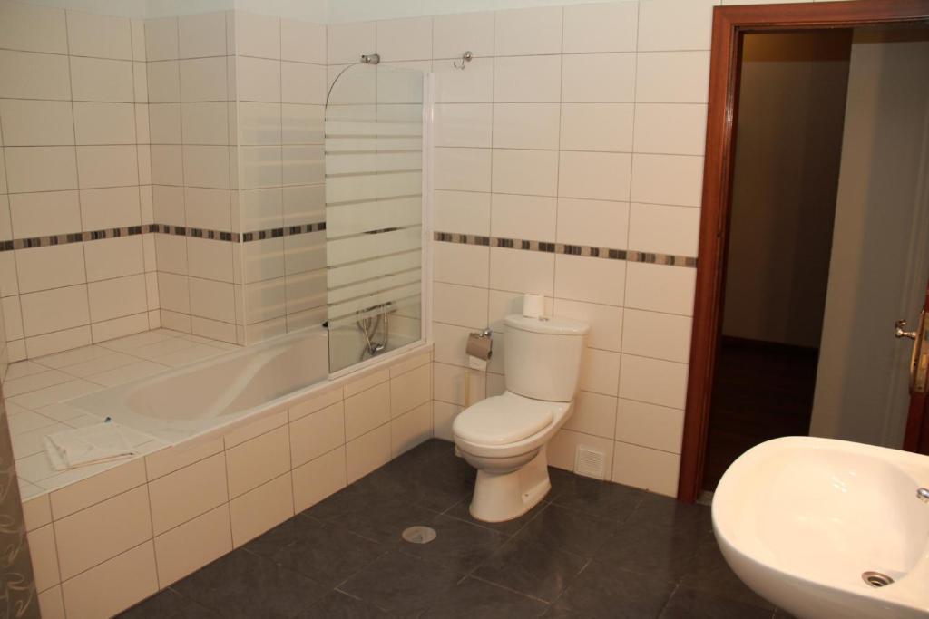 Bed and Breakfast Residencial Parque Celorico Da Beira Esterno foto