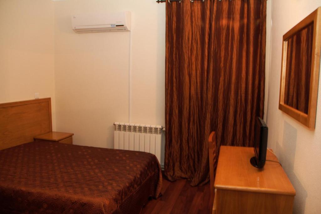 Bed and Breakfast Residencial Parque Celorico Da Beira Camera foto